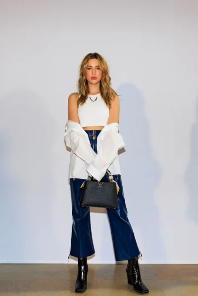 Look 16